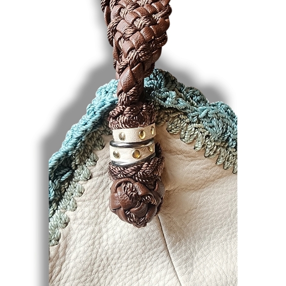 The Sak shoulder purse - Picture 8 of 13